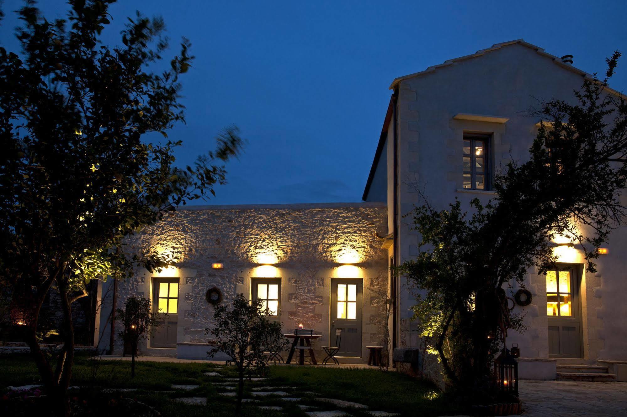 Athermigo Boutique Estate וילה